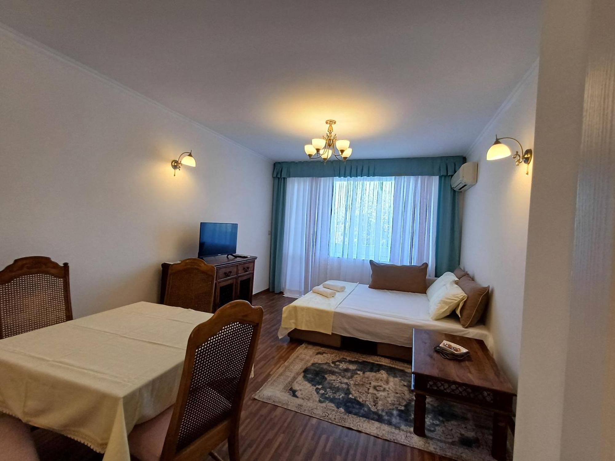 Wild Cherry Apartments Saints Constantine and Helena Luaran gambar